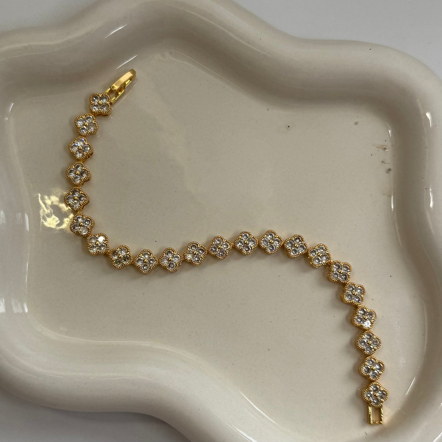 Elegant Florecitas Bracelet