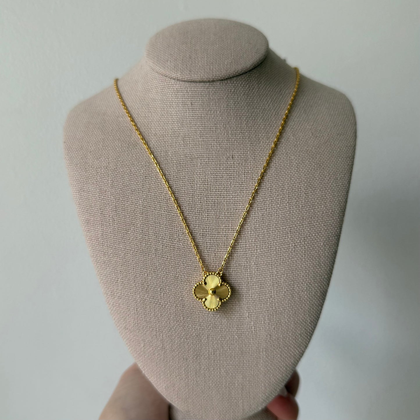 Van Florecita Necklace
