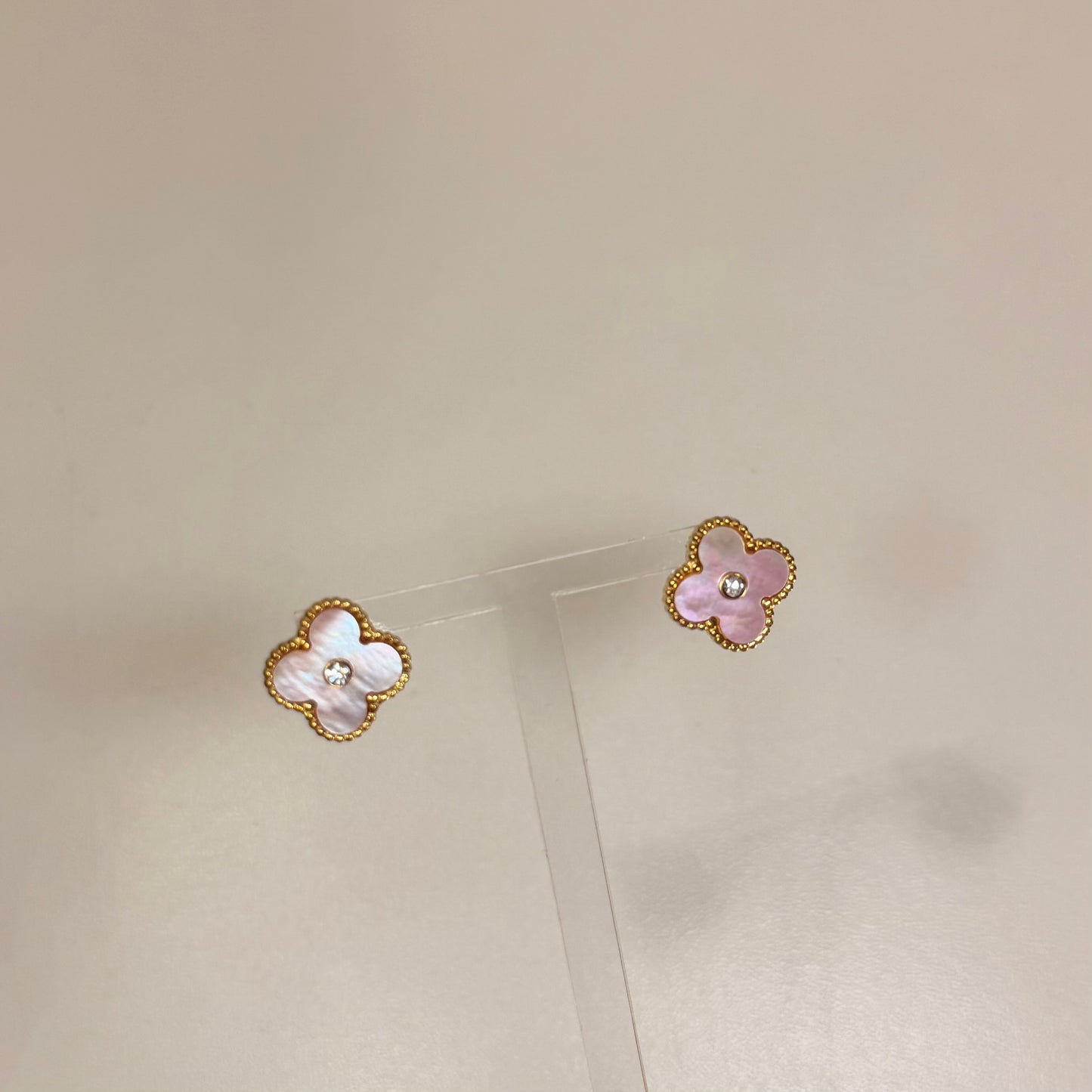 Van Pink Studs