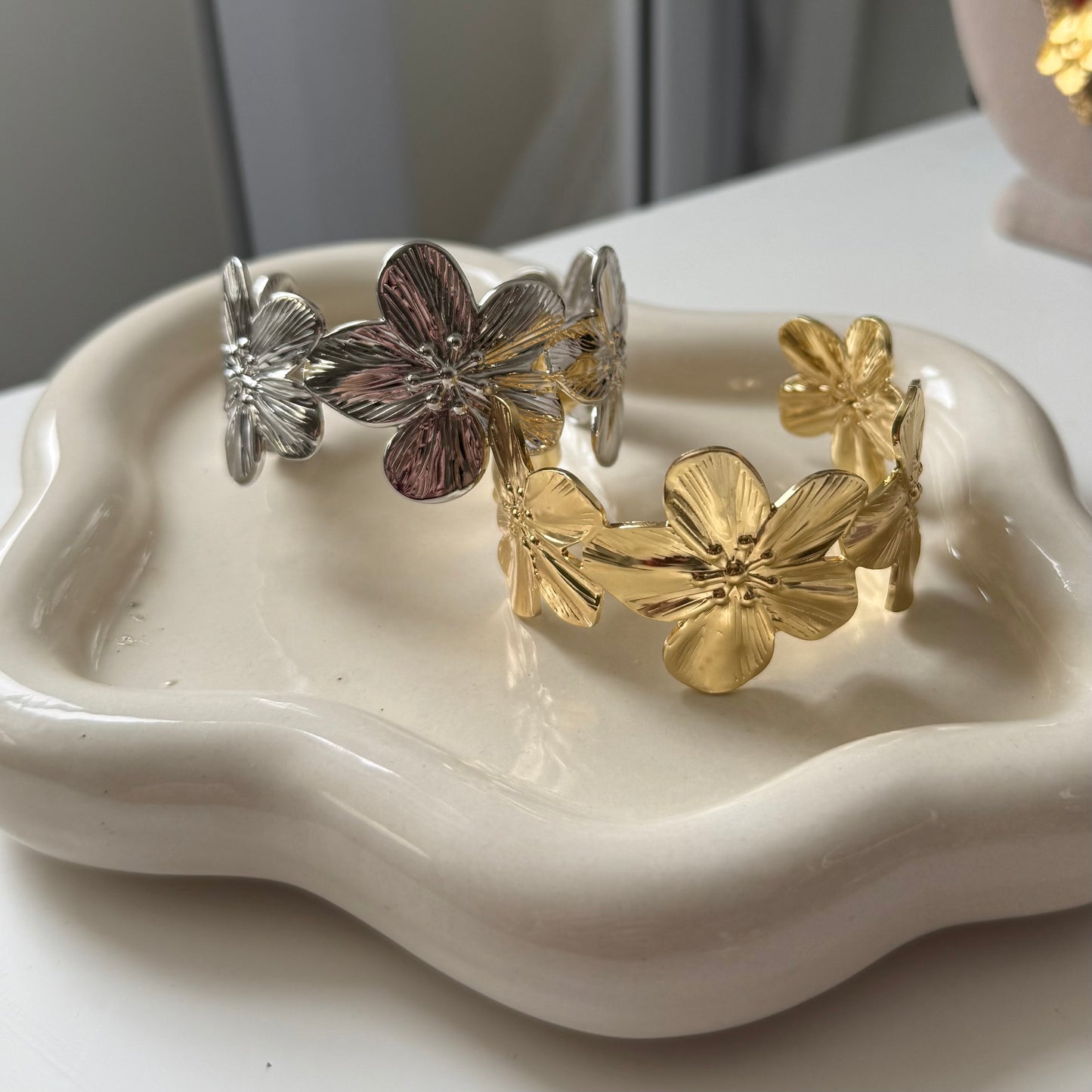 Flor Cuff