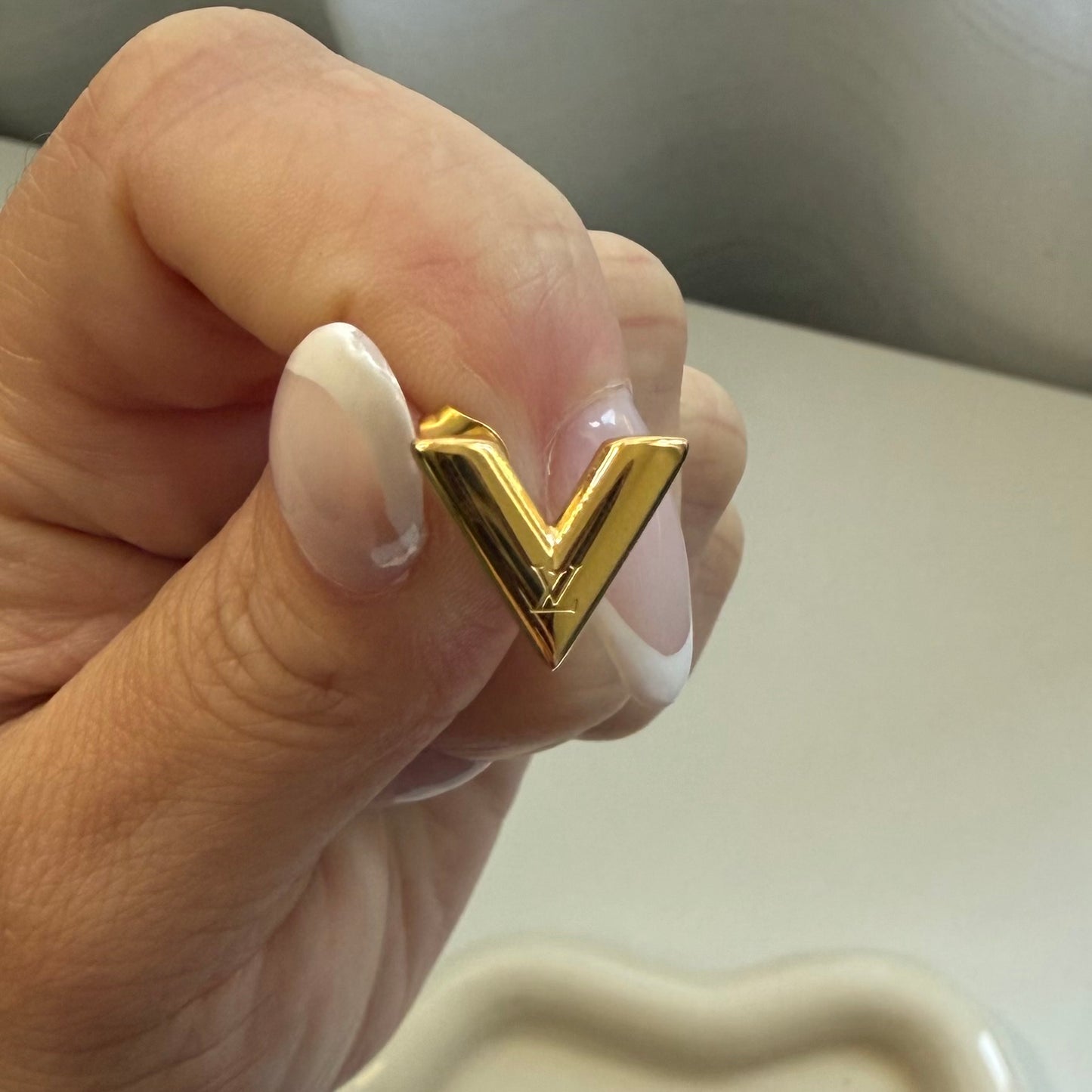 LV Studs