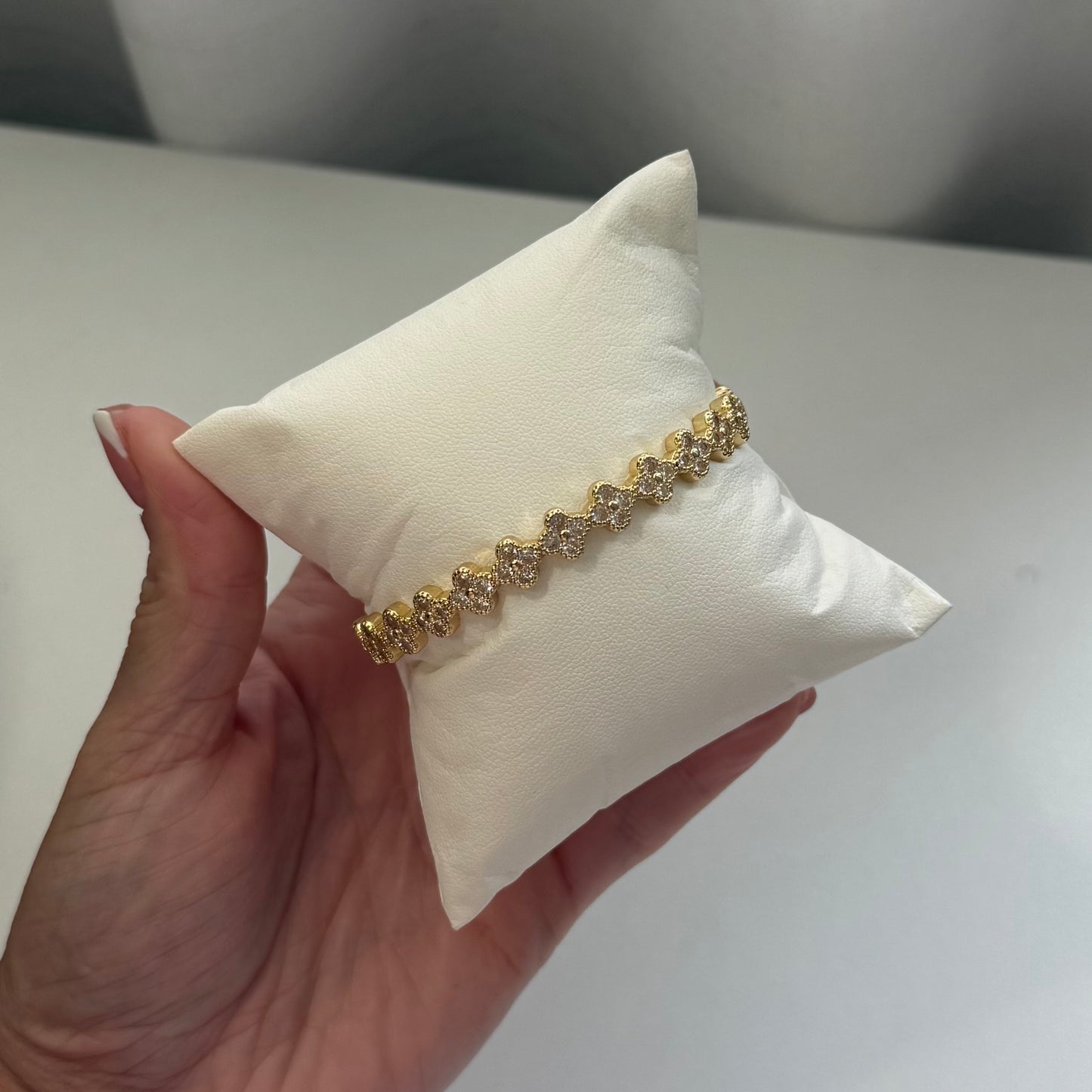 Elegant Florecitas Bracelet