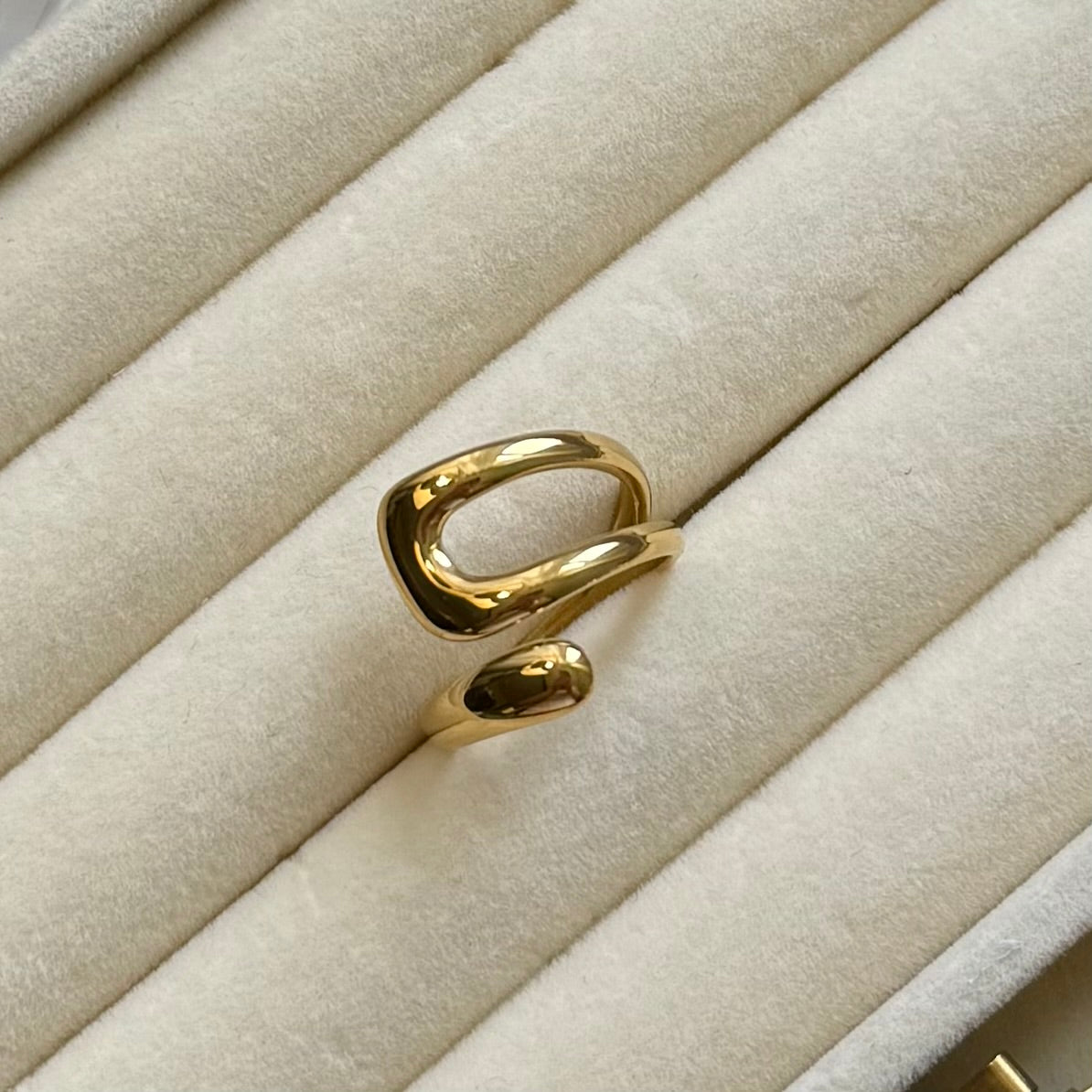 Bold Ring