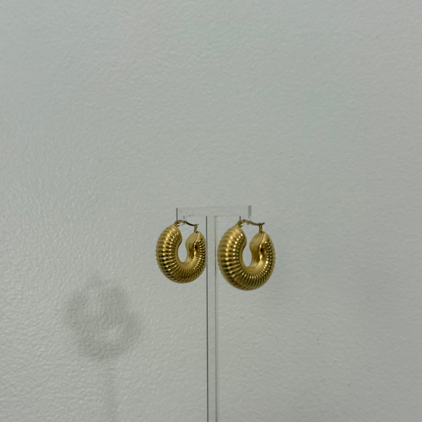 Ribbed Hoops