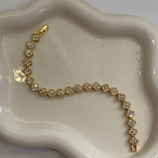 Elegant Florecitas Bracelet