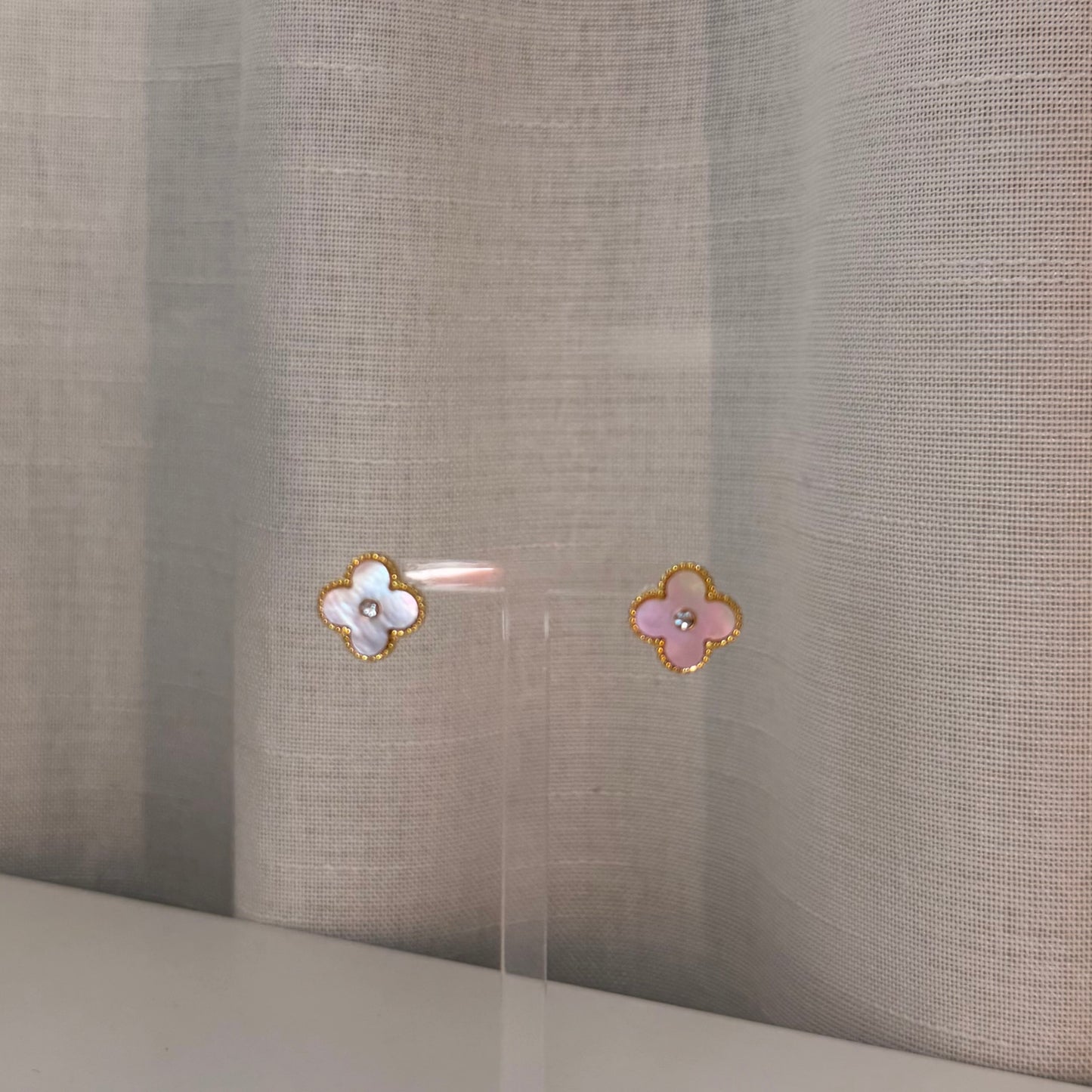Van Pink Studs