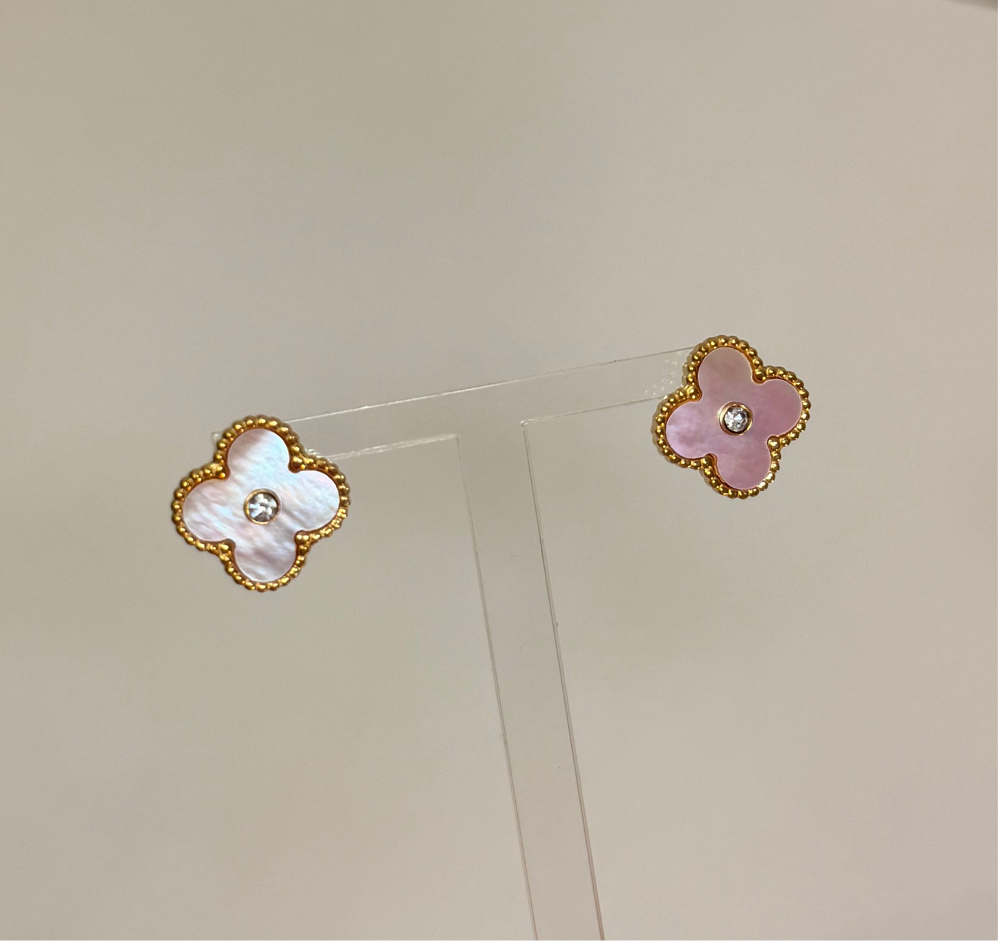 Van Pink Studs