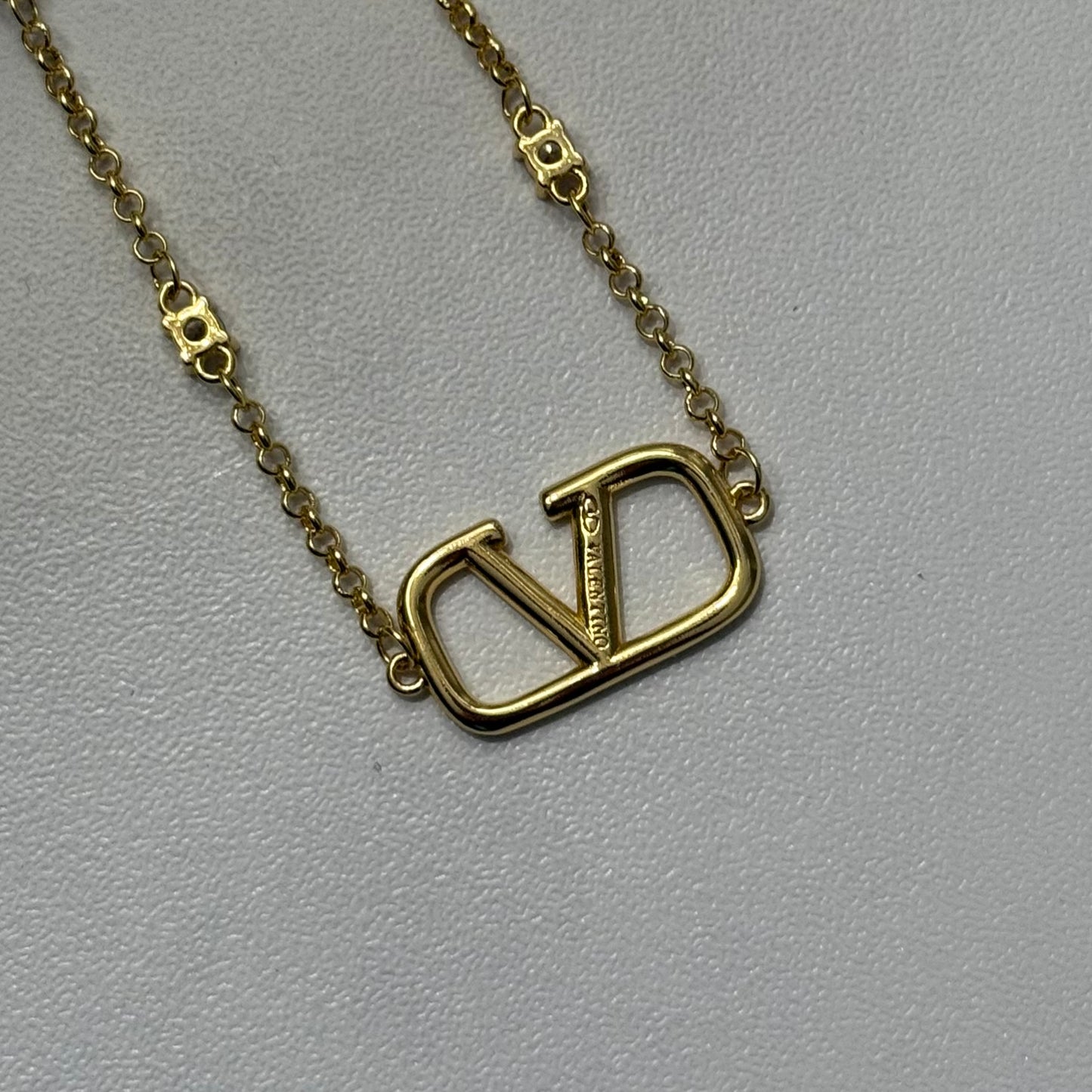 Val Necklace
