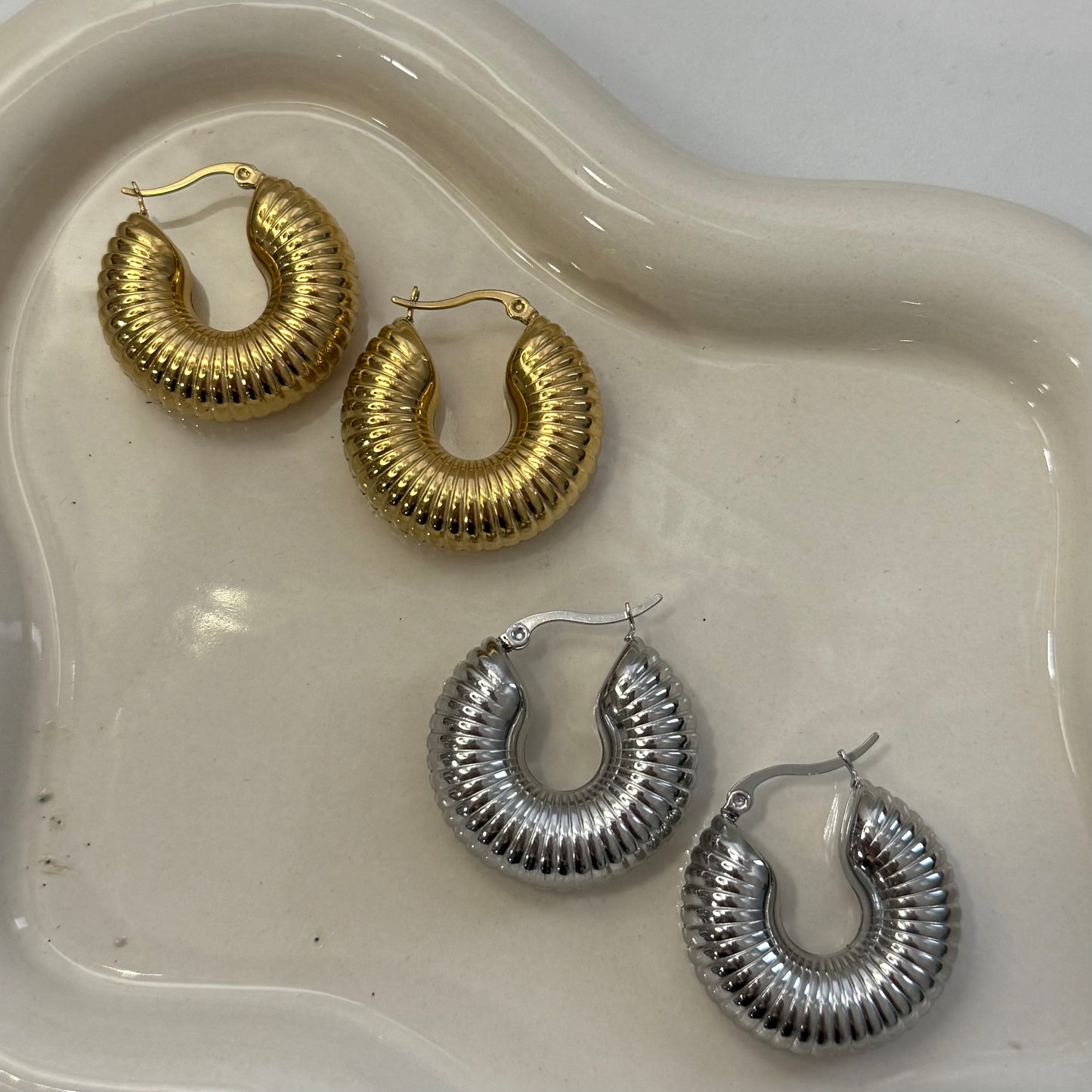 Ribbed Hoops