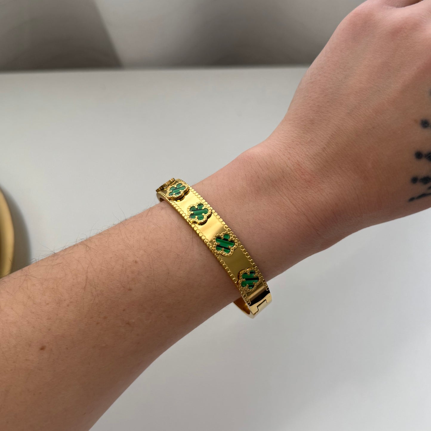 Flor Bangles