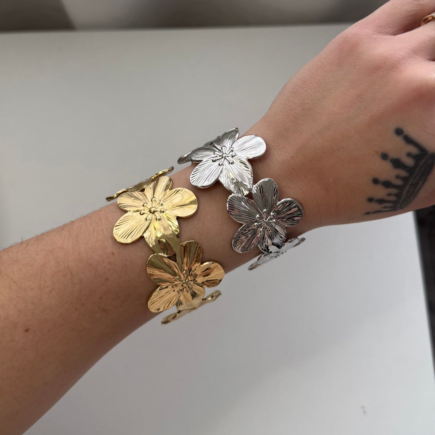Flor Cuff