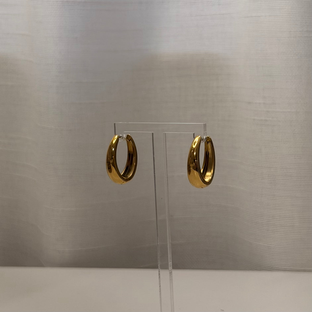 U Earrings