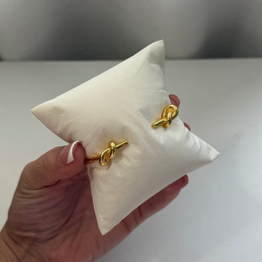 Knot Bangle