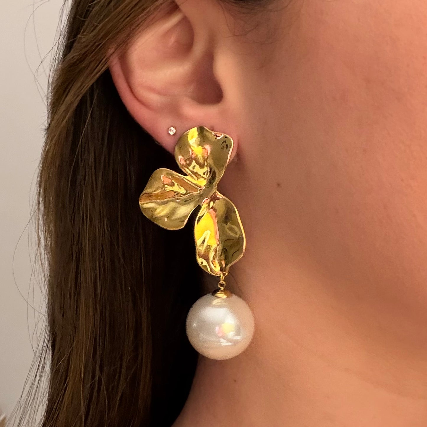 Petal Pearl Earrings