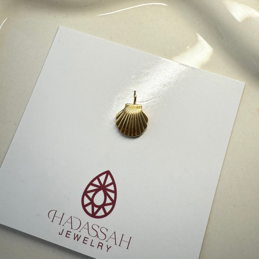 Sea Shell Charm