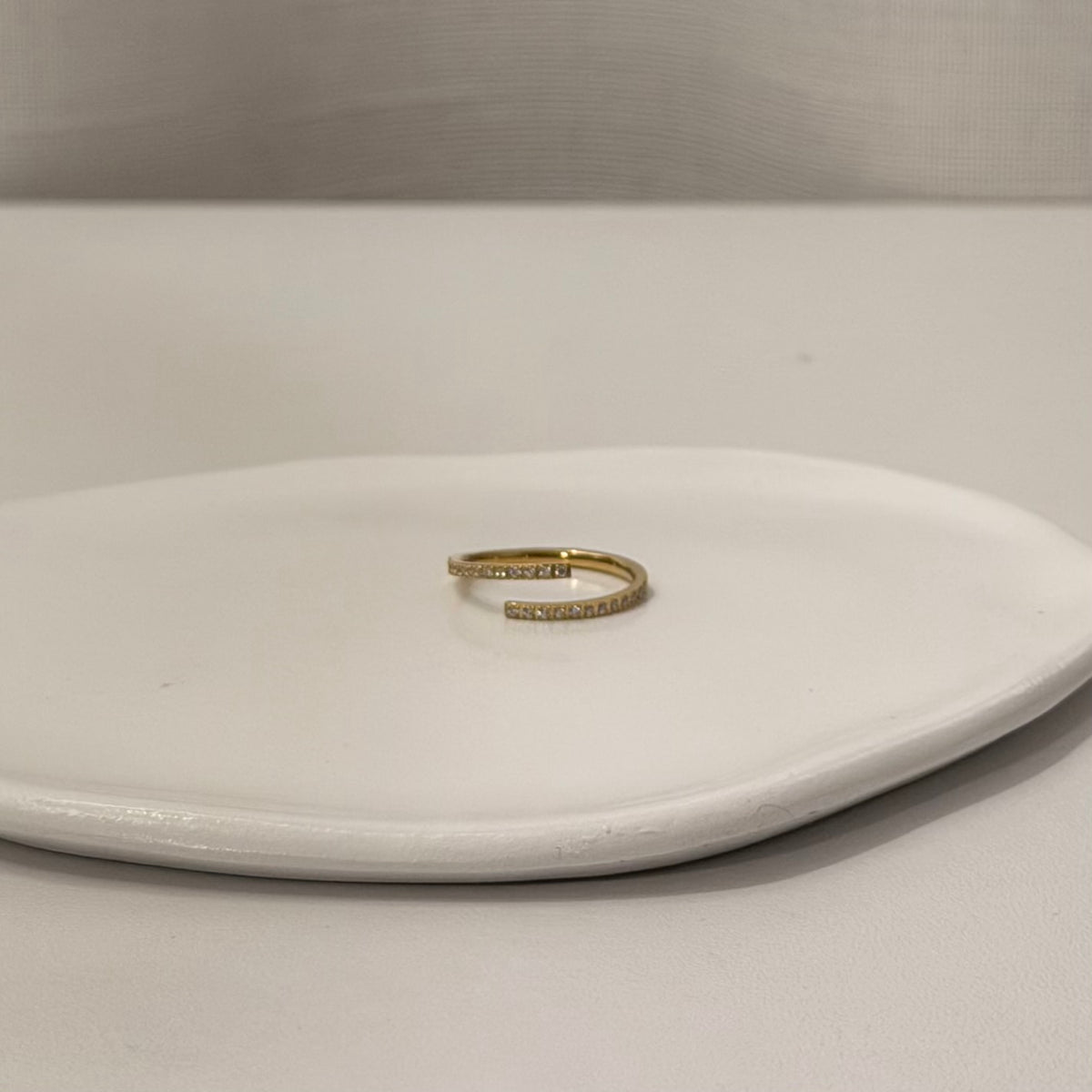 Minimalist Ring