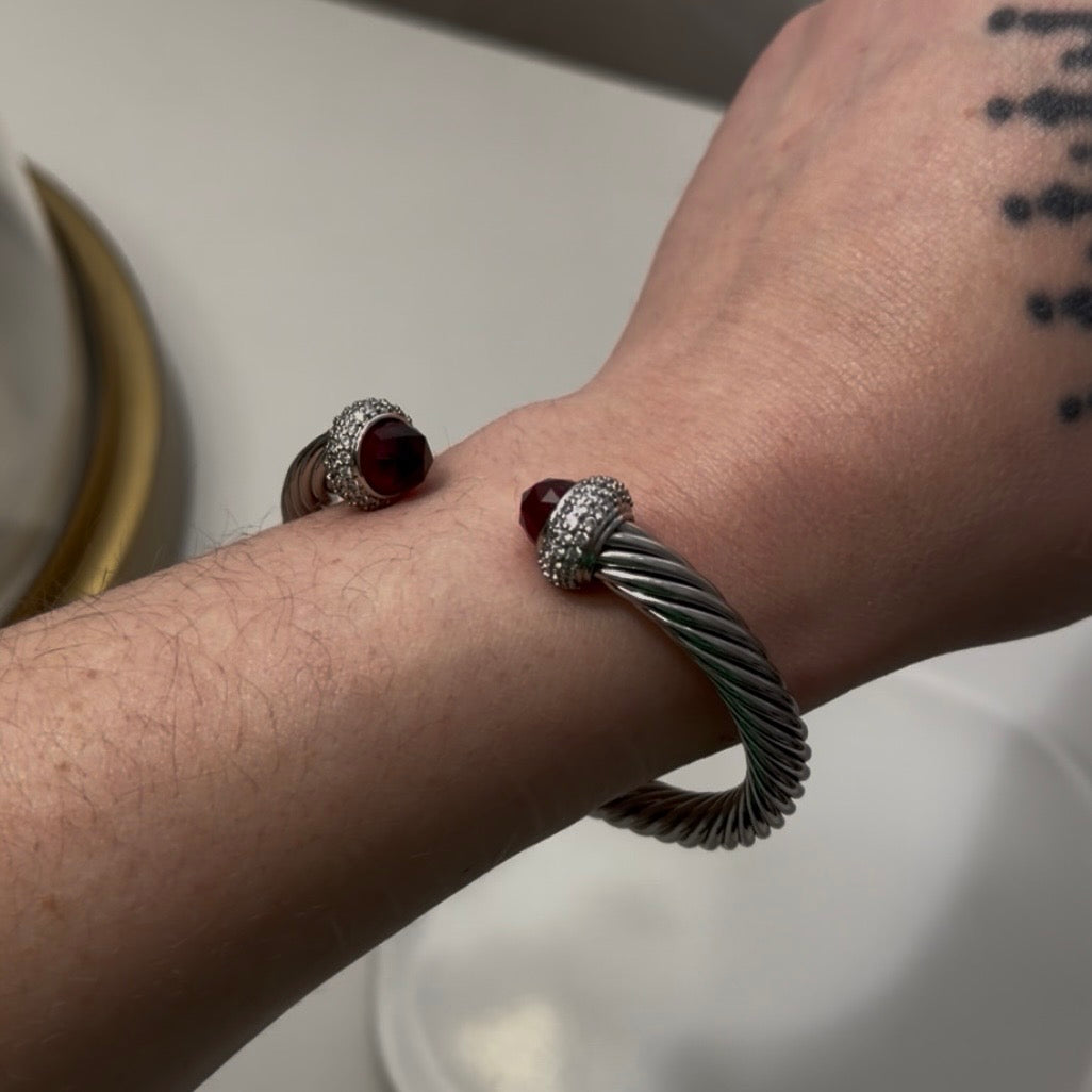 DY Bangle