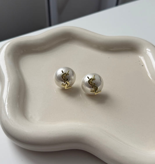 Y Stud Earrings